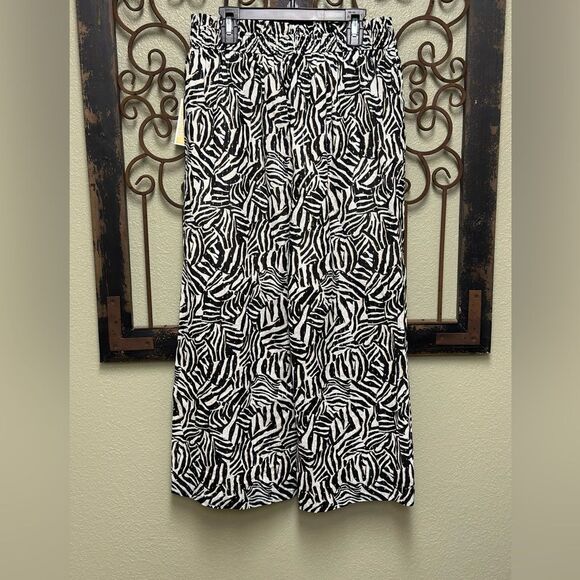 Michael Kors metallic zebra print crop pants - Picture 3 of 7